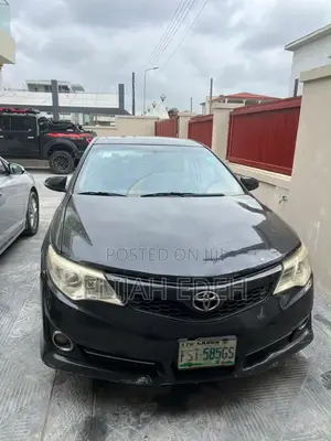Toyota Camry SE 4dr Sedan (2.5L 4cyl 6A) 2013 Black