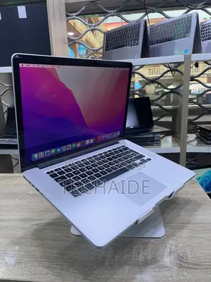 Laptop Apple MacBook Pro 2015 16GB Intel Core i7 SSD 512GB