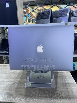 Laptop Apple MacBook Pro 2015 16GB Intel Core i7 SSD 512GB