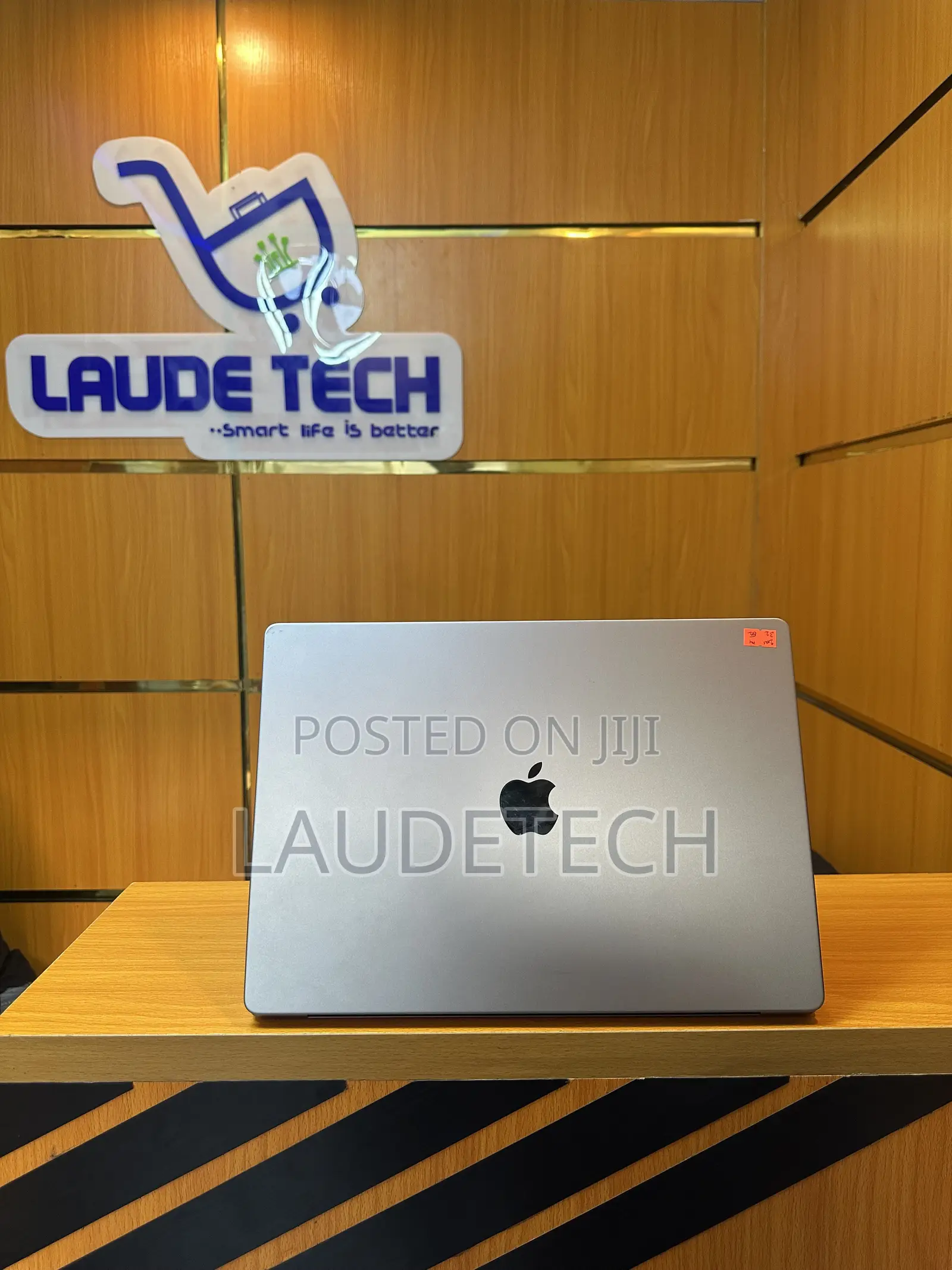 Laptop Apple MacBook Pro 2021 M1 32GB Apple M1 Pro SSD 512GB