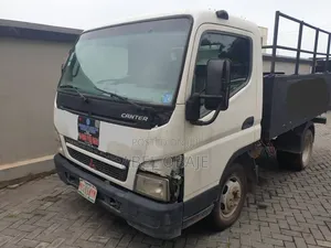 Tokunbo Grade Mitsubuishi FUSO Truck 2pcs Used and Cheap