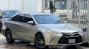 Toyota Camry 2015 Gold