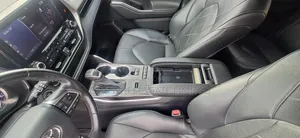 Toyota Highlander Platinum AWD 2020 Black