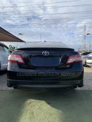 Toyota Camry SE V6 4dr Sedan (3.5L 6cyl 6AM) 2010 Black