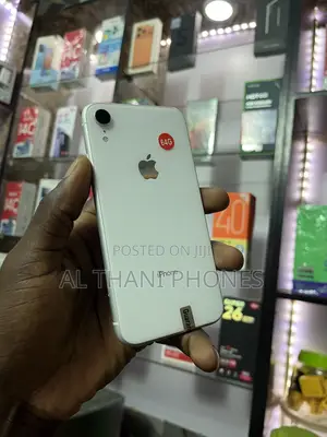 Apple iPhone XR 64 GB White