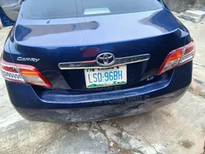 Toyota Camry 2010 Blue