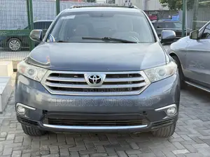 Toyota Highlander 2013 Blue