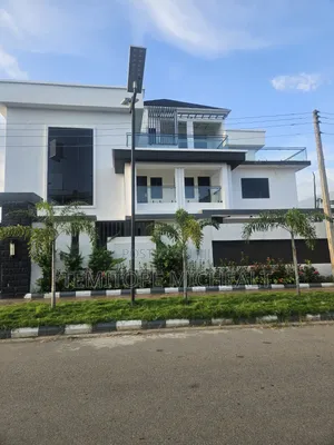 8bdrm Mansion in Gusape Main, Guzape District for sale