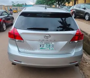 Toyota Venza V6 AWD 2012 Silver