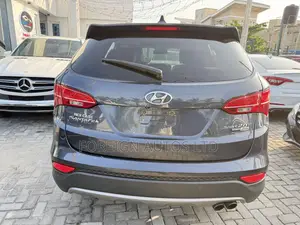 Hyundai Santa Fe 2016 Blue