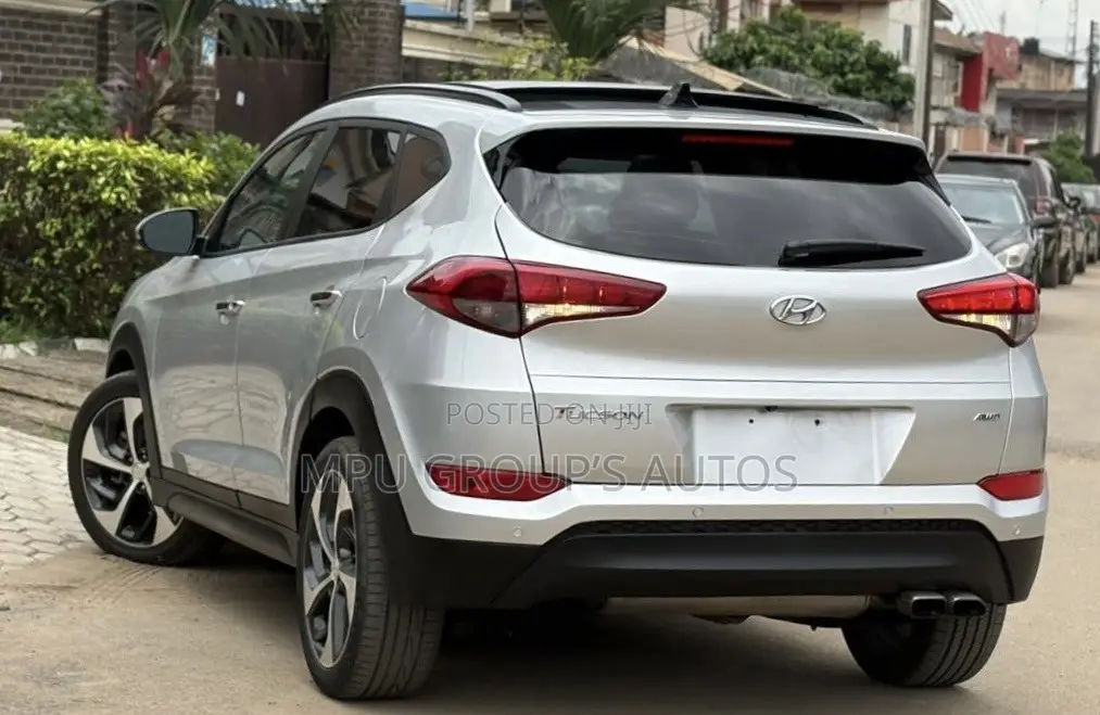 Hyundai Tucson 2016 Silver