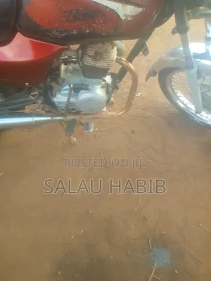 Bajaj Boxer 2021 Red