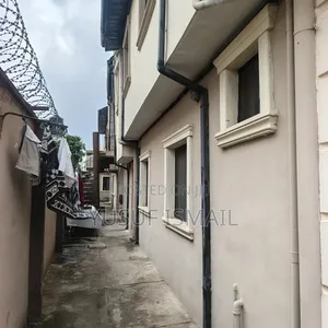 Furnished 3bdrm Block of Flats in Behind Dove Estate for rent