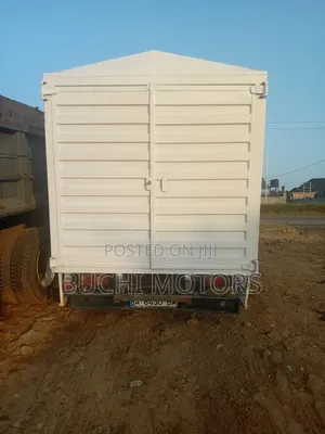 Nissan Covered Truck 2011 White