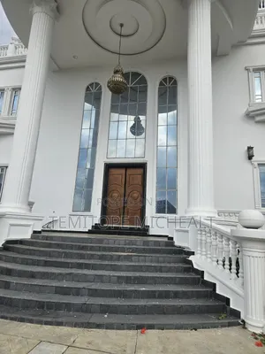 9bdrm Mansion in Gusape District for sale