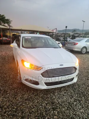 Ford Fusion SE FWD 2016 White
