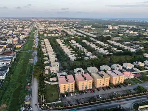 Drone Pilot for Construction Sites, Real Estate, Landed Properties