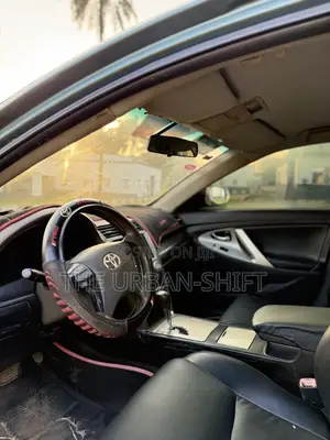 Toyota Camry LE 4dr Sedan (2.5L 4cyl 6AM) 2010 Green