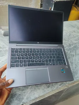 Laptop HP ZBook Firefly G8 16GB Intel Core i7 SSD 256GB