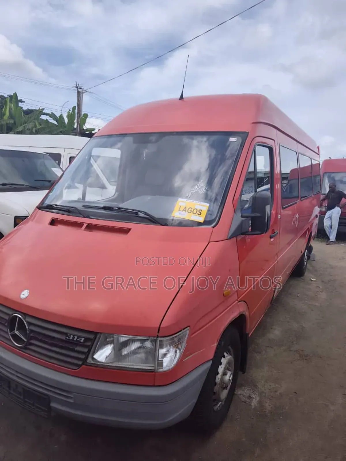 Mercedes-Benz Sprinter 2010 Red