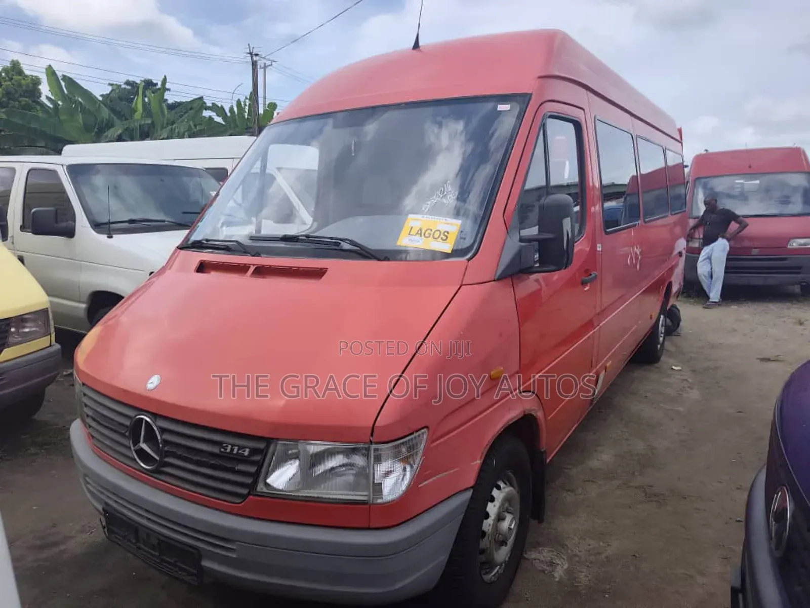 Mercedes-Benz Sprinter 2010 Red