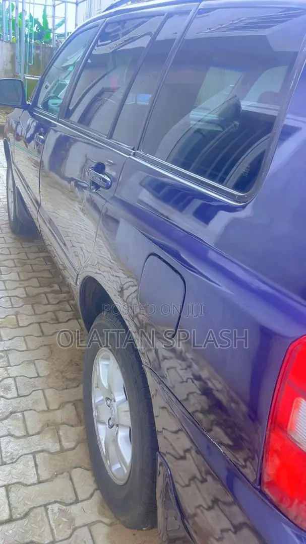 Toyota Highlander 2004 Blue