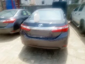 Toyota Corolla LE Eco Premium 4dr Sedan (1.8L 4cyl CVT) 2015 Gray
