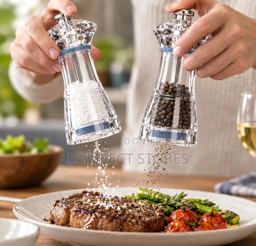 Jamie Oliver Cookware Range Salt and Pepper Mill Grinding Gift Set.