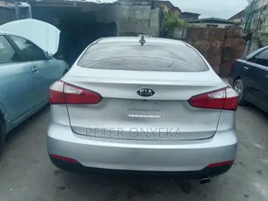Kia Cerato 2016 Silver