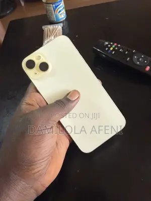 Apple iPhone 15 Plus 128 GB Yellow