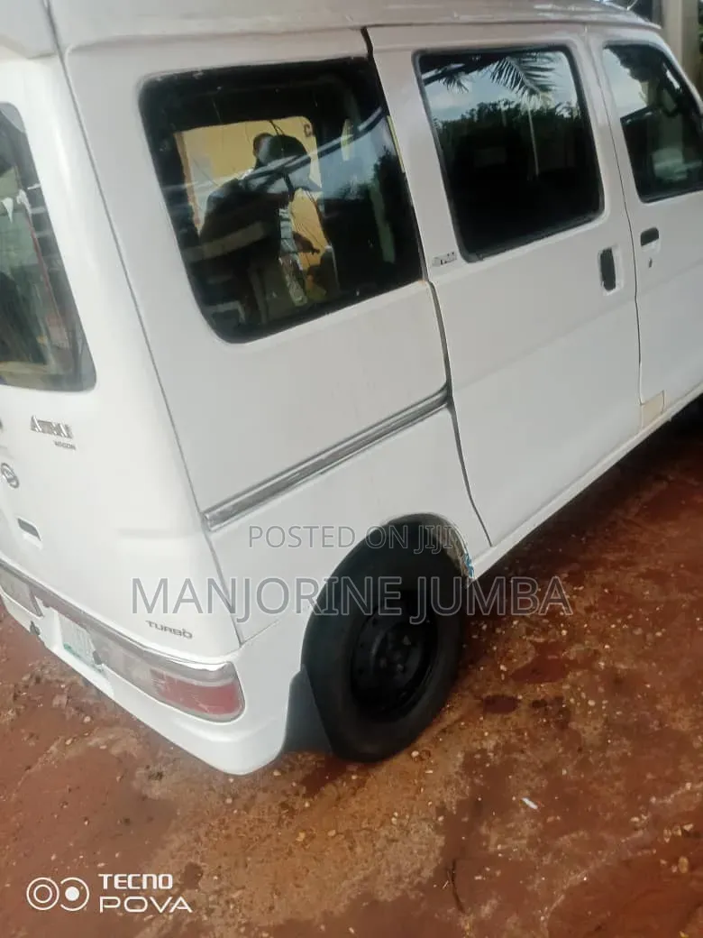 Daihatsu Hijet 2013 White