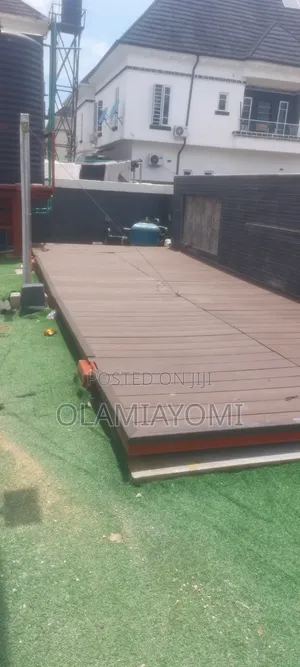 Automated Swimming Pool Cover With Remote Control