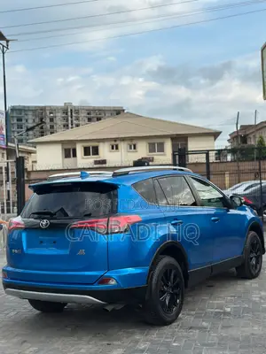 Toyota RAV4 2016 Blue
