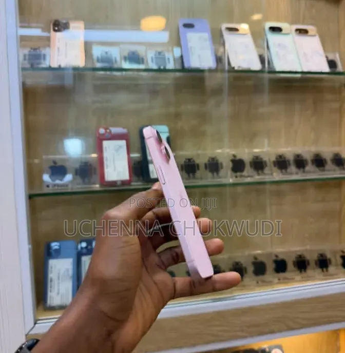 Apple iPhone 15 128 GB Pink