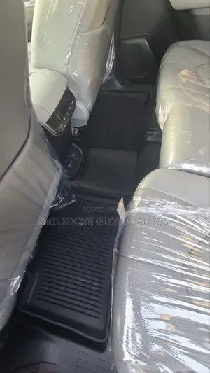 Toyota Highlander Limited 2022 Burgundy