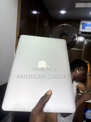 Laptop Apple MacBook Air 2016 8GB Intel Core 5 SSD 128GB