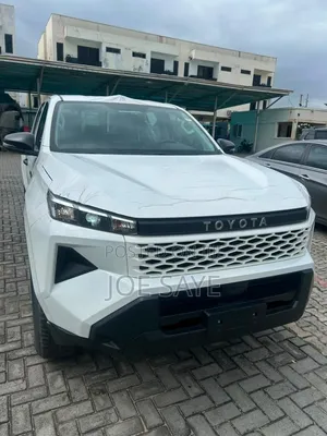 New Toyota Hilux 2026 White