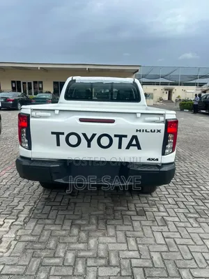 New Toyota Hilux 2026 White