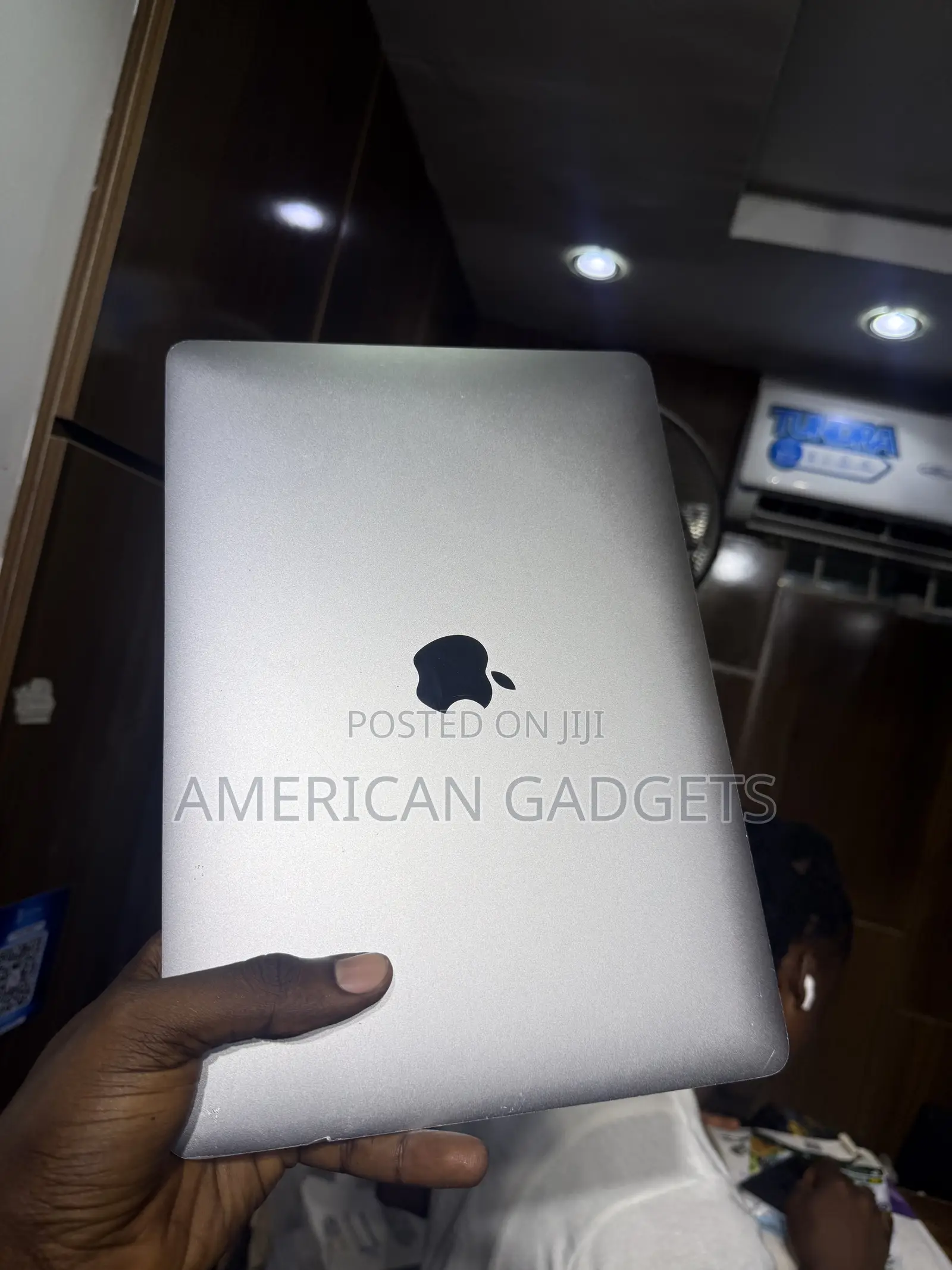 Laptop Apple MacBook Pro 2017 16GB Intel Core i7 SSD 256GB
