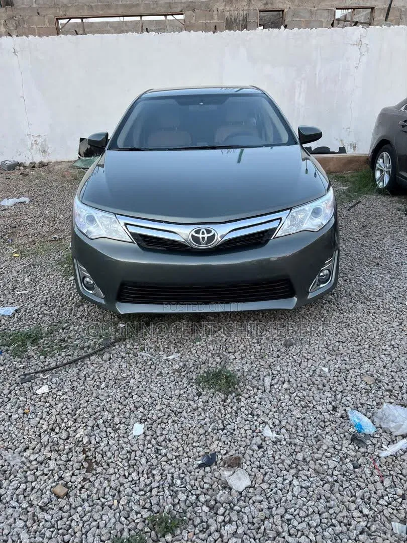 Toyota Camry 2013 Gray