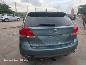 Toyota Venza 2010 Green