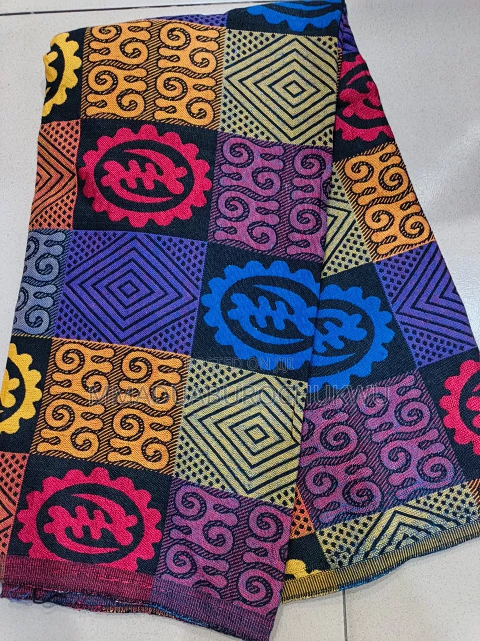 Akwaete, Ikaki Georges Available