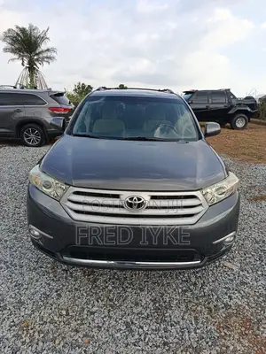 Toyota Highlander 2012 Gray