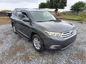 Toyota Highlander 2012 Gray