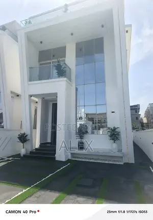 5bdrm Duplex in Magodo Gra for rent
