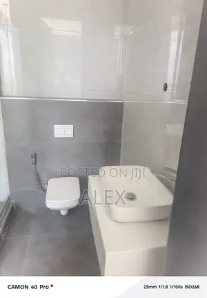 5bdrm Duplex in Magodo Gra for rent