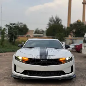 Chevrolet Camaro 2020 White