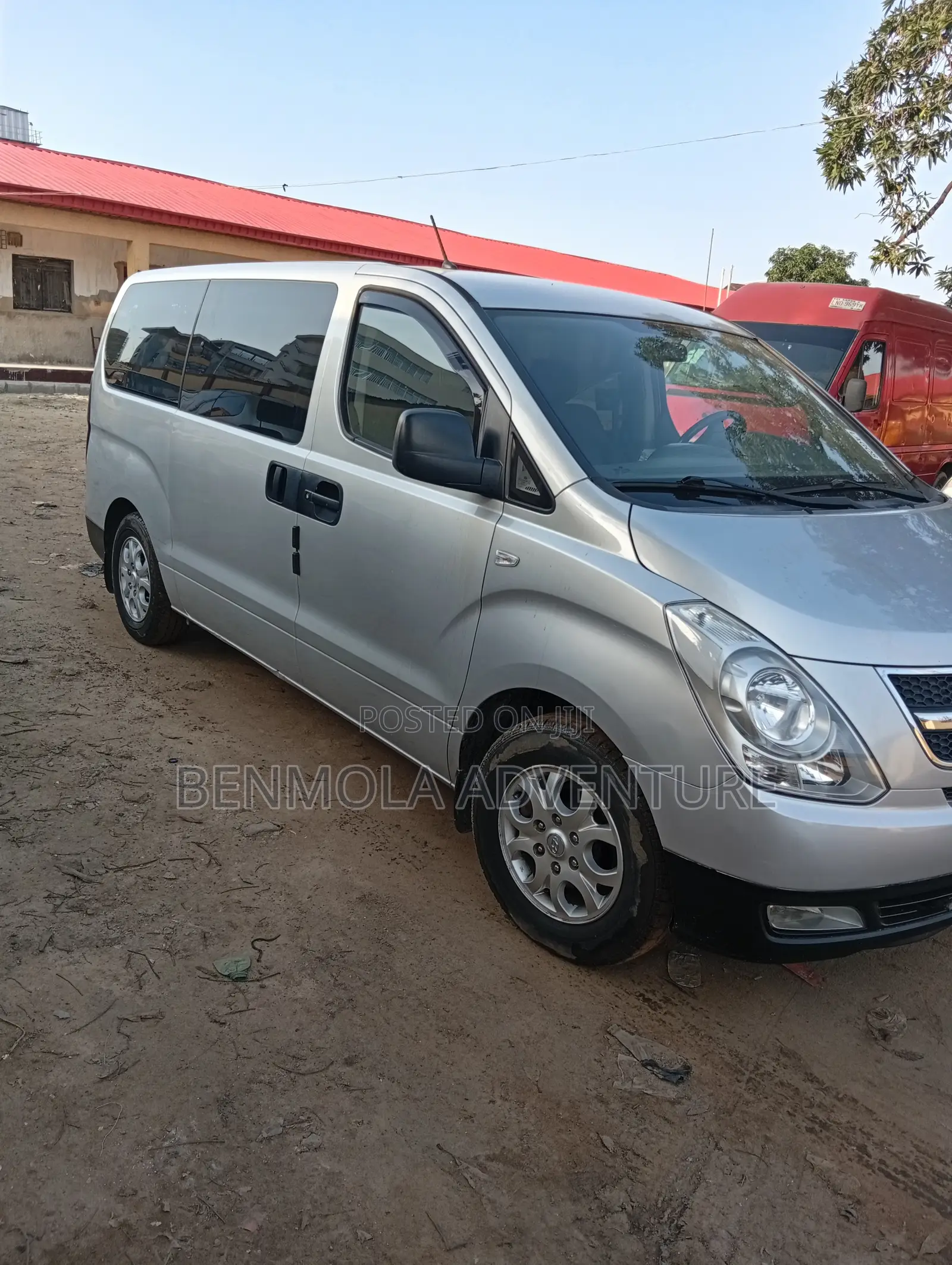 Hyundai H1 2011 Grey