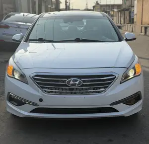 Hyundai Sonata Limited Sedan FWD (2.4L 4cyl 6A) 2016 White