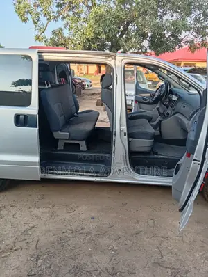 Hyundai H1 2011 Grey